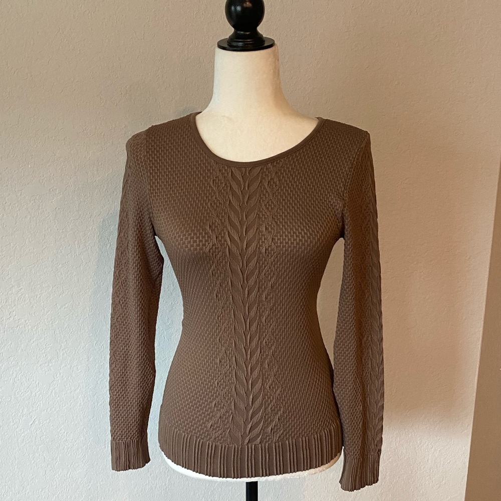 Aronia Sweater NWOT